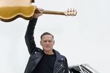Uspeny Kanadan Bryan Adams opat prichadza do Bratislavy