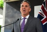 Australia modernizuje svoje namornictvo Nakupi 11 fregat