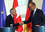 Chcu vysachovat Peking Berlin a Ottawa podpisali memorandum