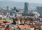 Hnutie Slovensko ziada o zastavenie vystavby baterkarne v Suranoch