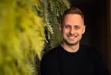 Juraj Fehervari sa vratil z Australie do Ziliny a vybudoval globalnu znacku barefootovej obuvi Pomaham absolutne sebecky hovori Juraj Fehervari podcast