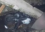 Nehoda motocykla v okrese Zarnovica sposobila vazne zranenia 2 osob