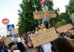 Pametate si na nase nedavne video z protestu Ukrajincov