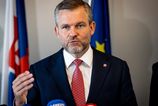 Peter Pellegrini zablahozelal Karolovi Nawrockemu k funkcii