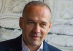 Starosta Jaroviec Jozef Uhler upozornuje na poruchovost priecestia pri Petrzalke