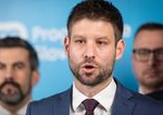 Michala Simecku mrzi ze sa Robert Fico pred rokovanim so Zelenskym stretol s Putinom