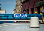 Policia vo Francuzsku zadrzala tinedzera podozriveho z utokov