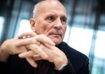 Rusenie 17 novembra je Ficovou kontrarevoluciou tvrdi Miklosko