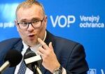 Policajt si pocas zasahu zlozil identifikacne cislo Ombudsman podava podnet na GP