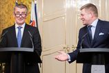 Cesi pisu o spolupraci Babisa s Ficovou vladou