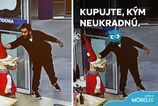 Kradez vianocneho soba v Leviciach Mobelix reaguje vtipne