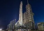Na Medzinarodnu vesmirnu stanicu nepoleti Rusky kozmonaut si vo vycvikovom stredisku v USA fotil motory SpaceX