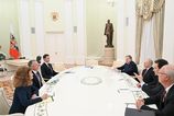 Rusky poradca zdraznuje novu dynamiku v rozhovoroch USA a Ruska
