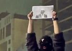 Syn posledneho sacha Iranu vyzval policajtov na podporu demonstrantov