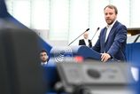 Europoslancom dochadza trpezlivost so Slovenskom Komisia k nam posiela navstevu mame cas do marca