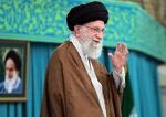 Iransky najvyssi vodca zmiernil tresty tisicom odsudenych Ucastnikov protivladnych protestov sa milost netyka