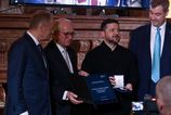 Prestizne uznanie pre Ukrajinu Volodymyr Zelenskyj prevzal v Mnichove cenu za reprezentovanie odvahy a odolnosti Ukrajincov