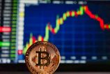 pad bitcoinu vyvolava obavy experti sa vyjadrili ci bublina definitivne splasla