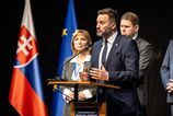 Bratislava sa pripravuje na horuce volby Vallo a Droba obhajuju svoje posty v hre su aj Raz Cahojova a nove tvare