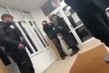 incident v galante policajtovi ktory fyzicky napadol 15 roneho chlapca hrozi prepustenie