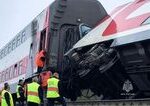 vykolajenie vlaku v rusku sedem vagonov mimo trate a desiatky zranenych cestujucich