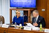 Balik na podporu rastu sa odklada Vlada ho otvori az po klucovom roku sani trojstranneho dialogu