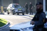 Policia hlada zlodeja parfumov v bratislavskom nakupnom centre Muz ukradol tovar v hodnote 1322 eur a usiel bez platenia