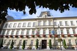 Ustavny sud pozastavil staznosti v tendri na zachranne sluzby z roku 2019 a odkazal na spravne sudy