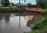 V presovskej casti Nizna Sebestova sa zrutili statebne podpery most nie je poskodeny