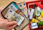 styri z desiatich slovakov setria pri beznych nakupoch potraviny vyrazne obmedzuju