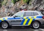 Celna zrazka troch aut v Krusetnici si vyziadala dvoch zranenych policia vysetruje priciny