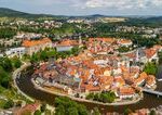 Juhocesky unikat bez letnych davy zazite Cesky Krumlov plny umenia splavov a skrytych zakuti