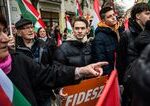 Viktor Orban priznava tazku porazku Fideszu no odmieta sa vzdat