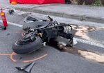 motocyklista prisiel o zivot po naraze do oplotenia pri ceste vo velkych ulanov