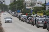 Giganticke rady pred cerpaciimi stanicami v Rusku Satelitne snImky odhaIuju kilometrove kolony aut na benzIn