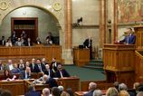Madarsky parlament zrusil Urad na ochranu suverenity Magyar plni predvolebn sub a oznauje urad za nastroj autokracie