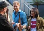 Napatia okolo Harryho navratu do Britanie Rozhodnutie o ochrane zastavilo Meghan aj deti na ceste do Londyna