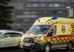 Opity Stredoslovak s kladivom ohrozoval zenu aj zachranarov Psychiatrickeho pacienta policajti zahnali elektrickym paralyzatorom