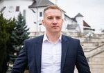 Volby 2026 Do sutaze o post predsedy Zilinskeho samospravneho kraja sa zapaja Martin Kapitulik