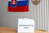 referendum 2026 online volebnne miesta su otvorene ludia hlasuju o dvoch otazkach
