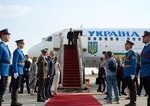 Volodymyr Zelenskyj prvykrat od invazie pristal v Srbsku