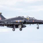 Drama na oblohe pri Anglesey: piloti vyskočili z cvičného stroja, zranenia ľahké