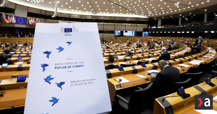 Europarlament: Rusko je hlavná hrozba, EÚ chystá štít proti dezinformáciám