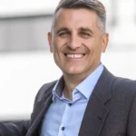 Finančný expert varuje: mýtus o „nulovom dlhu“ a úsporách v banke vás oberá o peniaze