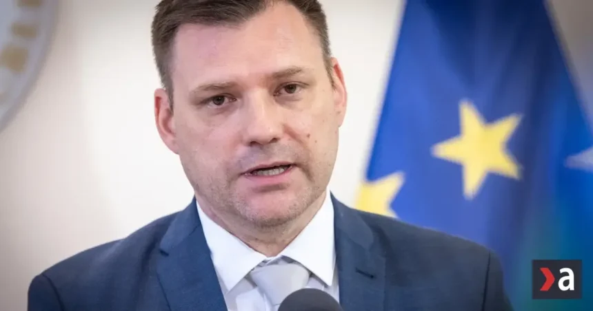Koaličné napätie pre Tarabu rastie, Fico žiada stabilnú vládu