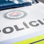 Košičan obvinený z extrémizmu skončil po policajnom zásahu vo väzbe