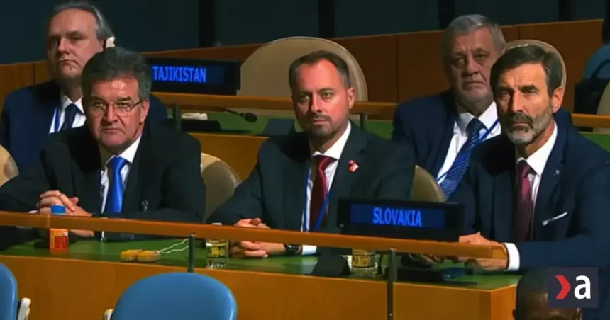 Lajčák sa po kauze Epstein objavil v Pellegriniho delegácii v OSN