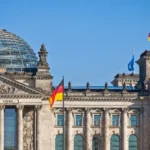 Ľavica predbehla CDU v prieskume pred voľbami v Berlíne, boj o vedenie je tesný