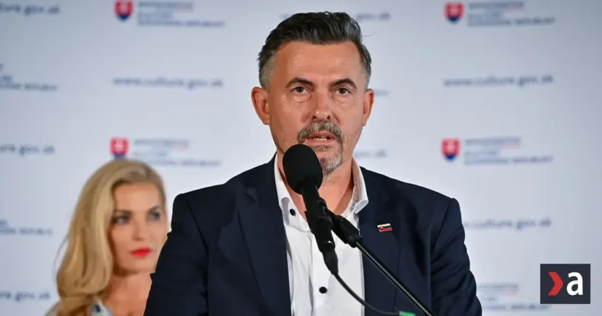 Lukáš Machala by mal skončiť v Rade STVR, tvrdí šéf Hlasu