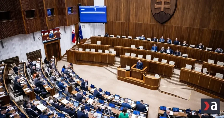 Parlament začal prvú jesennú schôdzu, na programe je 295 bodov